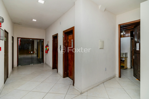 Image 21 - 1018789