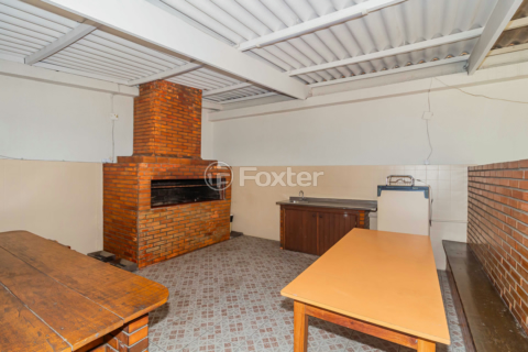 Image 21 - 990233