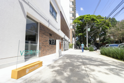 Image 32 - 1005177