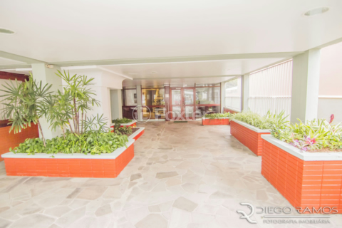 Image 33 - 238318