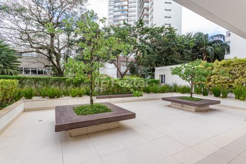 Image 70 - 1032624