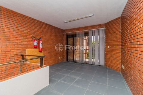 Image 67 - 305900