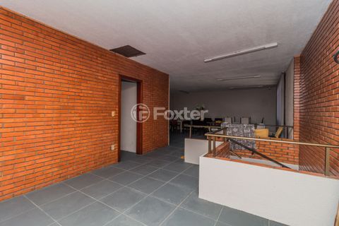 Image 68 - 305900