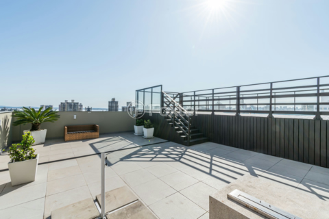 Image 32 - 179881