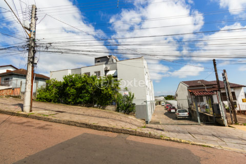 Image 28 - 616742