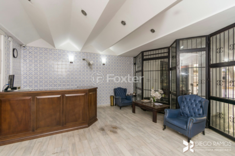 Image 32 - 1011854