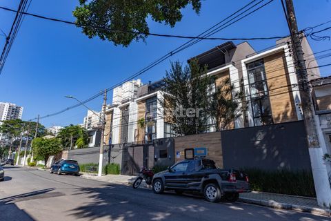 Image 34 - 1033316