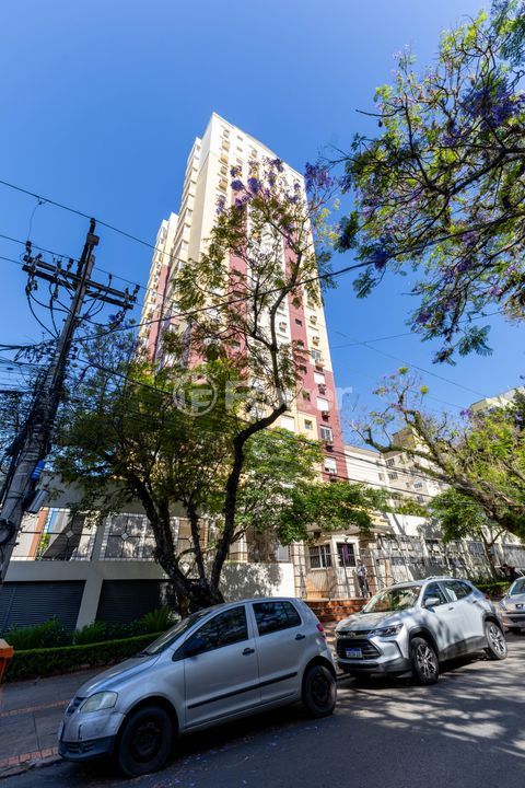 Image 50 - 1004029