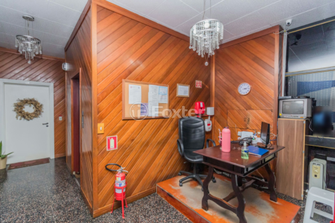 Image 32 - 244032