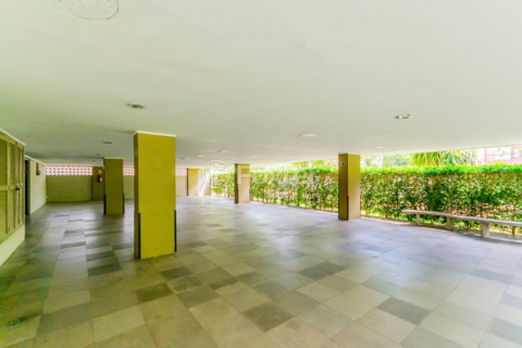 Image 32 - 1014261