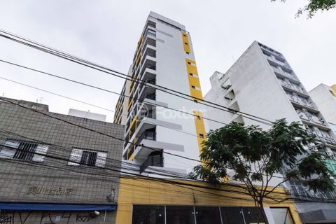 Image 18 - 882638