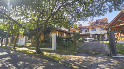 Image 30 - 210052
