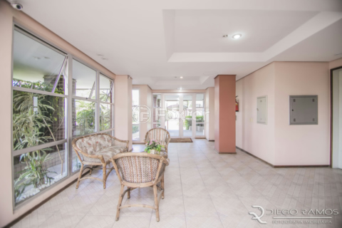 Image 32 - 909950
