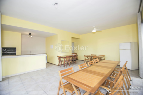 Image 35 - 909950