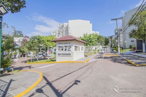 Image 13 - 1000318