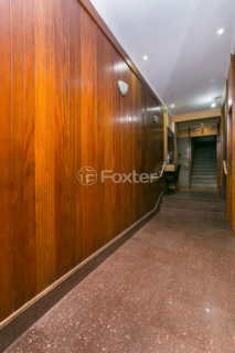 Image 30 - 992592