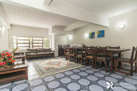 Image 37 - 992592