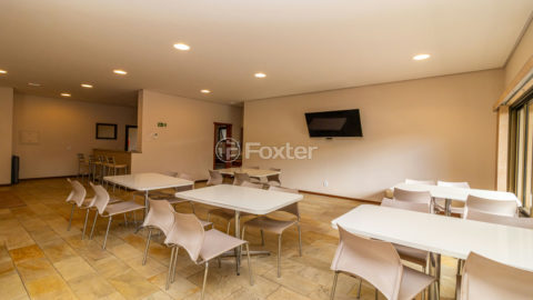 Image 43 - 1010666