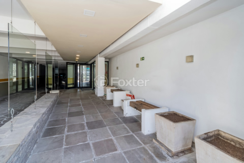 Image 21 - 884906