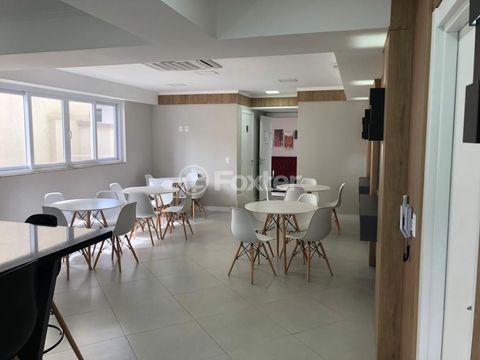 Image 32 - 1036236