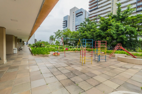 Image 62 - 210061