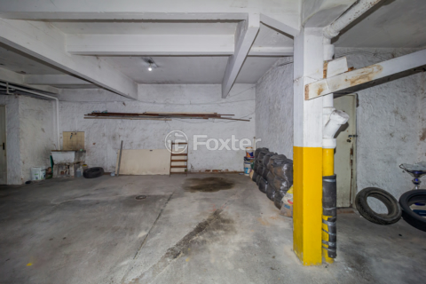 Image 32 - 967003