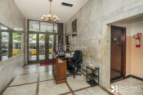 Image 32 - 880867