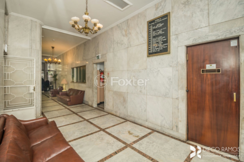 Image 33 - 880867