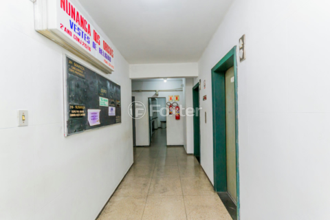 Image 11 - 564327