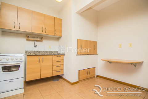 Image 39 - 916010