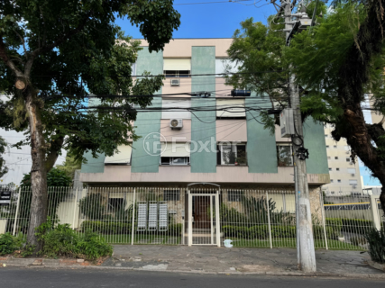 Image 21 - 995882