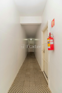 Image 19 - 678845