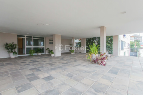 Image 15 - 1015037