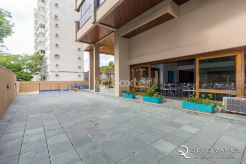 Image 31 - 1017157