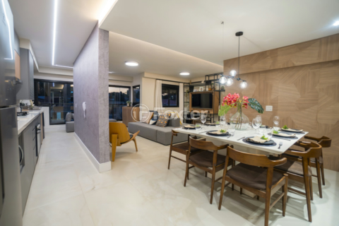 Image 19 - 995863