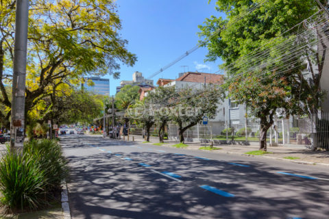 Image 24 - 1039344
