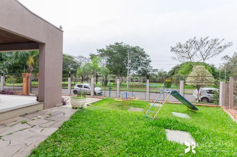 Image 24 - 822126