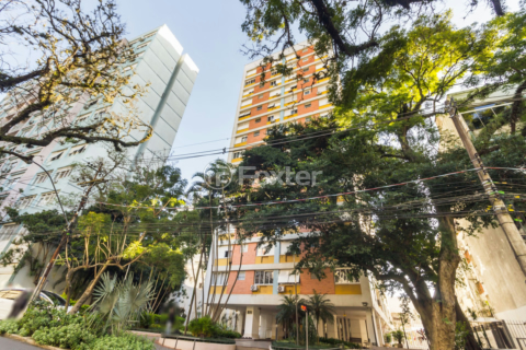 Image 31 - 826685