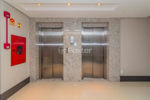 Image 36 - 858188