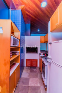 Image 32 - 1040380