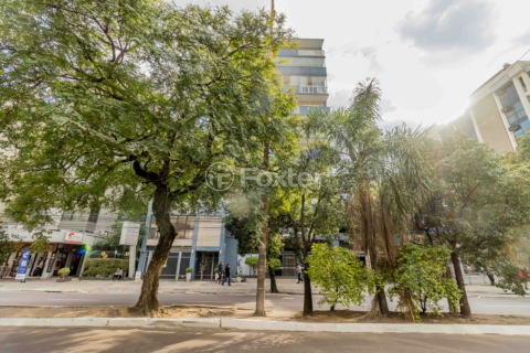 Image 39 - 818412