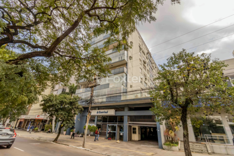 Image 40 - 818412