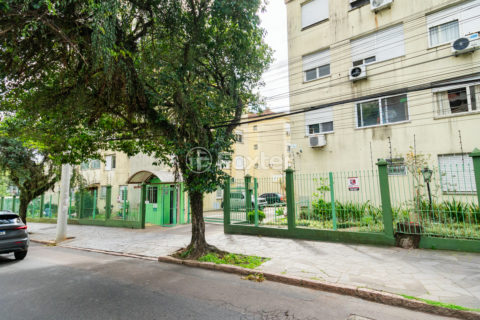 Image 30 - 217210