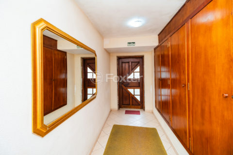 Image 32 - 217210