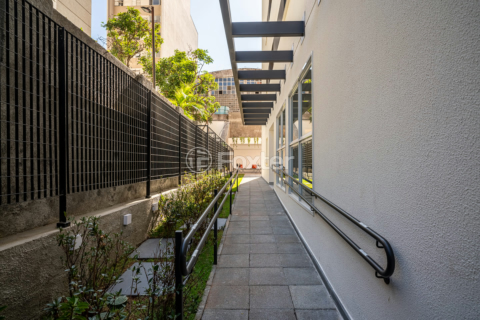Image 7 - 1016138