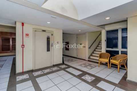 Image 39 - 928115