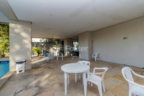 Image 31 - 928115