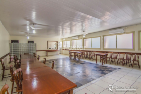 Image 17 - 175201