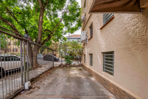 Image 31 - 939447