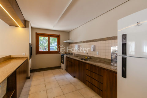 Image 30 - 1011222